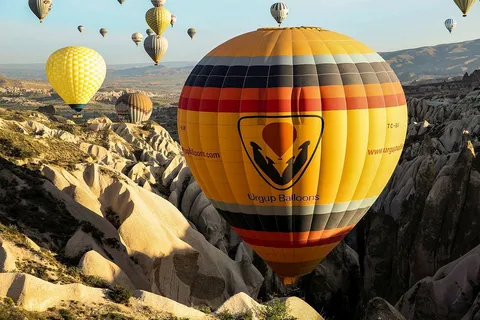 Cappadoce : Découvrez le lever du soleil en montgolfière