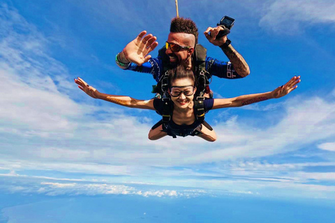 Pattaya, USA Dropzone Tandem Skydive med returtransferEkonomipaket//Skyddykning