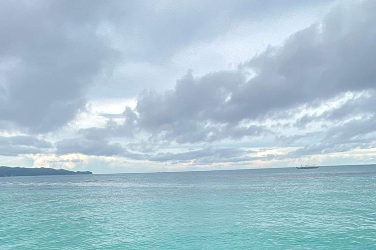 Boracay: Helmet Diving Experience with Crystal Kayak