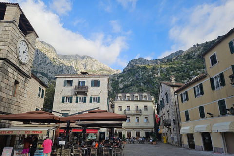 Tour a pie por el casco antiguo de Kotor