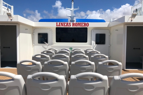 Traversée en ferry avec service de bus vers LanzarotePrise en charge à Corralejo