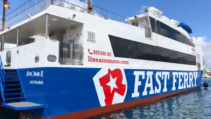 fuerteventura to lanzarote ferry crossing with bus service