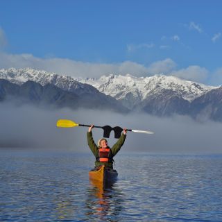 Franz Josef: 3-Hour Kayak Tour on Lake Mapourika