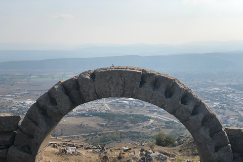 From Istanbul: Ancient Pergamon Day Trip with Flights