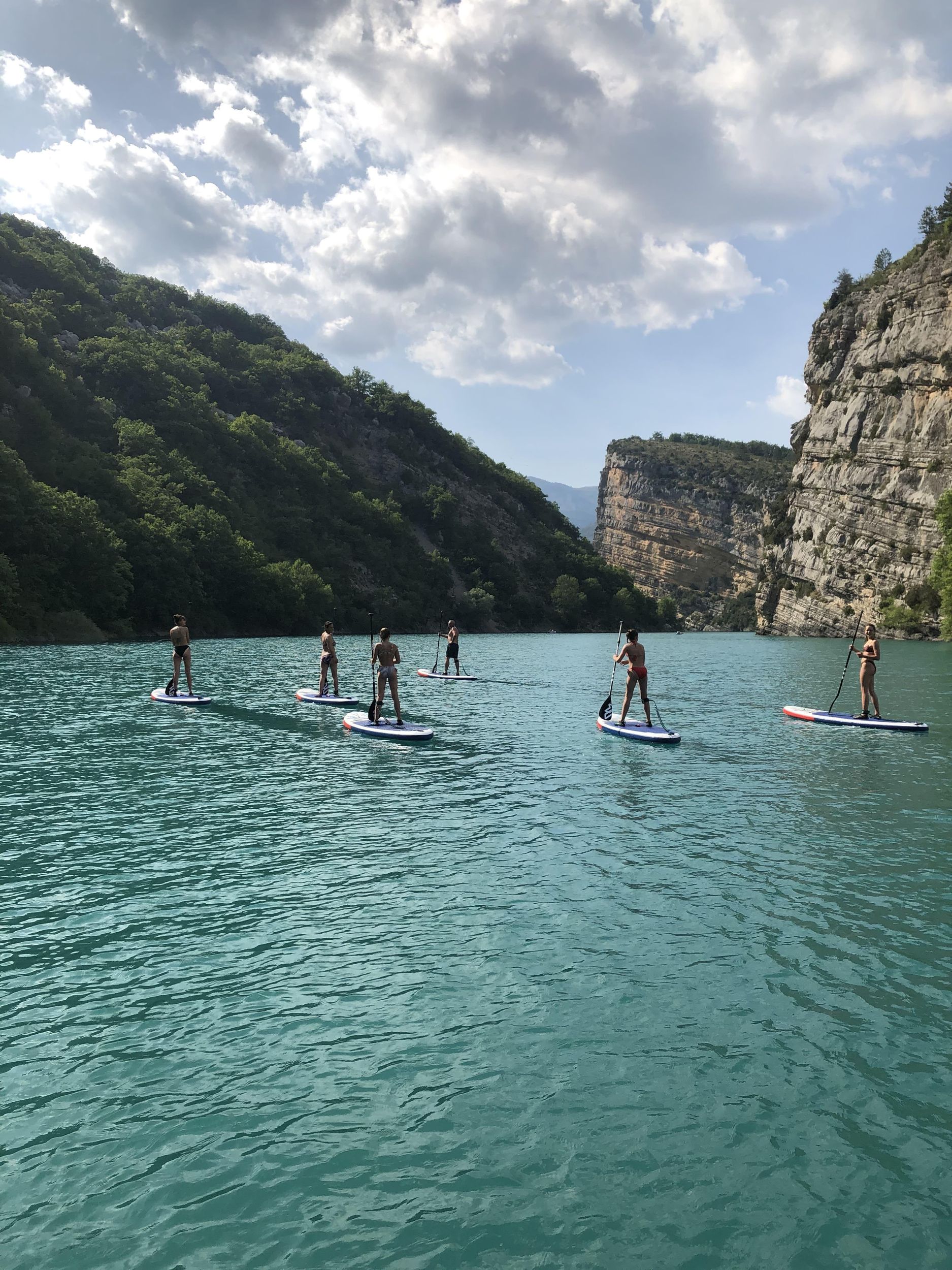 Lac de Castellane: SUP-Abenteuer mit optionalem Klippenspringen