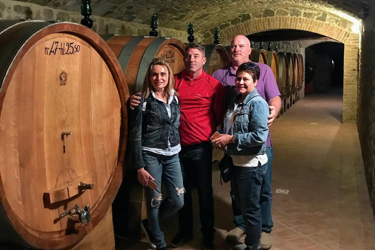 Florencia: Tour privado de vino Brunello de día completo a Montalcino¡Visita privada a Brunello!