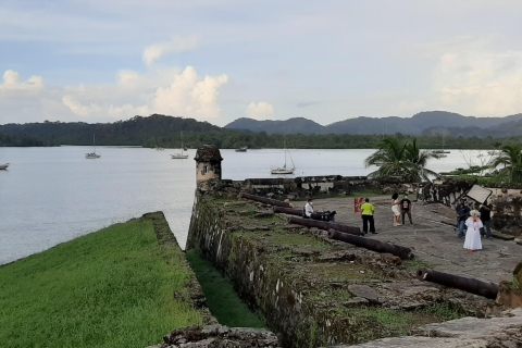 Panama : visite de la plage de l'Isla Grande et de PortobeloIsla Grande et Portobelo : visite en espagnol et portugais