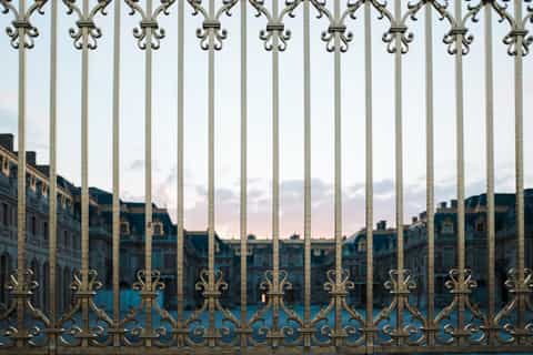 Paris: Versailles Sunset Bike Tour with Fireworks Show