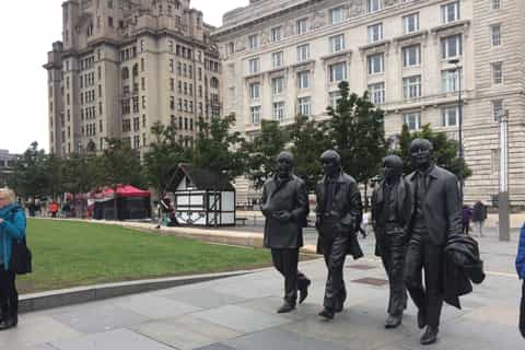 Liverpool: Book a Local Host