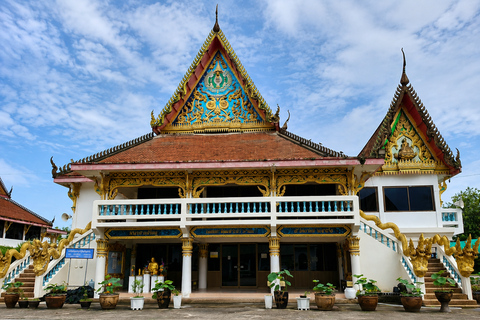 Khao Lak: Morning Market and Old Town by Songthaew by German Speaking Guide
