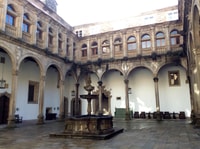 Santiago de Compostela, Hostal de los Reyes Católicos Tour - Hizvo