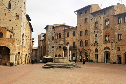 Florence : Excursion d'une journée à Sienne et San Gimignano avec déjeuner et vin