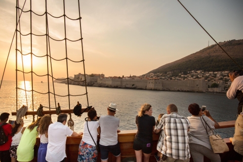 Dubrovnik: Sonnenuntergangs-Kreuzfahrt mit KarakaDubrovnik: Kreuzfahrt bei Sonnenuntergang