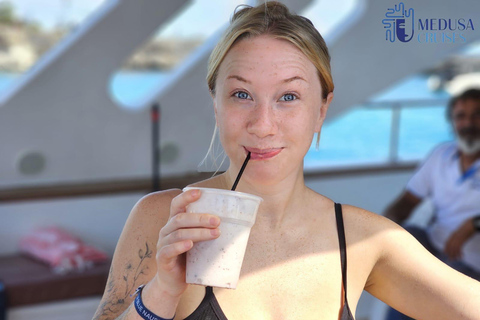 3-Hour Sunset Cruise from Protaras with Fruit & Champagne