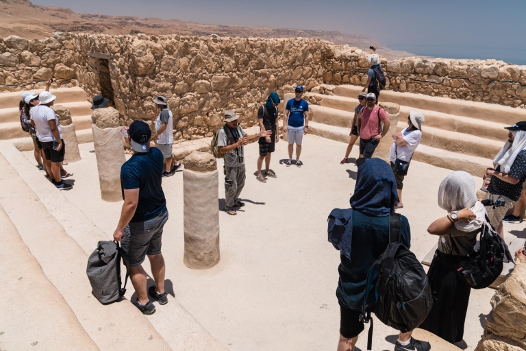 Vanuit Tel Aviv: dagexcursie Massada & Dode Zee met ophalenRondleiding in het Engels