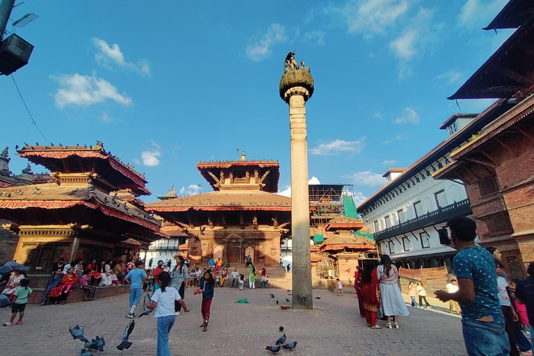 Visite du patrimoine de Katmandou sans espèces avec découverte de la cuisine localeCircuit patrimonial à Katmandou sans espèces avec visite culinaire locale