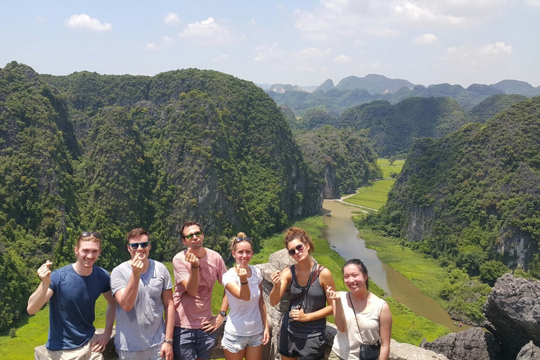 Ninh Binh: Hoa Lu, Trang An e Mua Caves Hiking Day TripTour privado com embarque no hotel