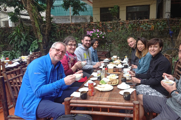 Hanoi: excursión de un día a Hoa Lu, Trang An Boat Ride y Hang Mua