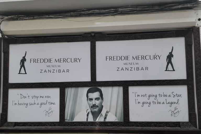 Sabores e historia de Zanzíbar: tour por la granja de especias y la Ciudad de PiedraVen al punto de encuentro en el antiguo fuerte de Stonetown