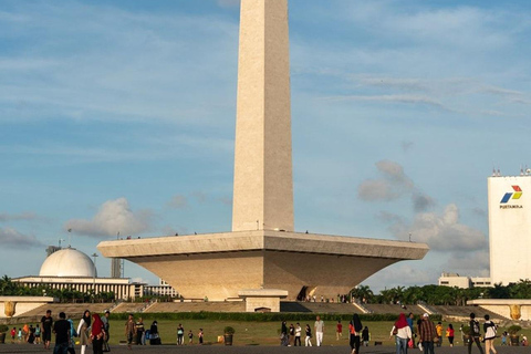 Jakarta:: City Sightseeing Motorbike Tour