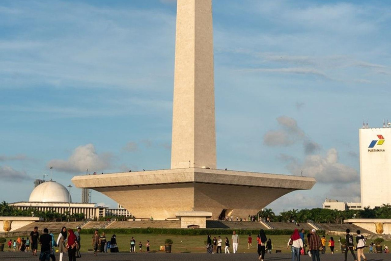 Jakarta:: City Sightseeing Motorbike Tour