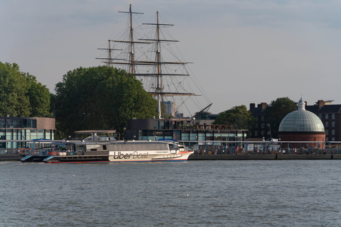 London: Uber Boat 1-Day Hop-On Hop-Off and Cable Car Tickets