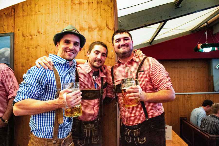 München: Oktoberfest-Tour mit Tischreservierung im Bierzelt