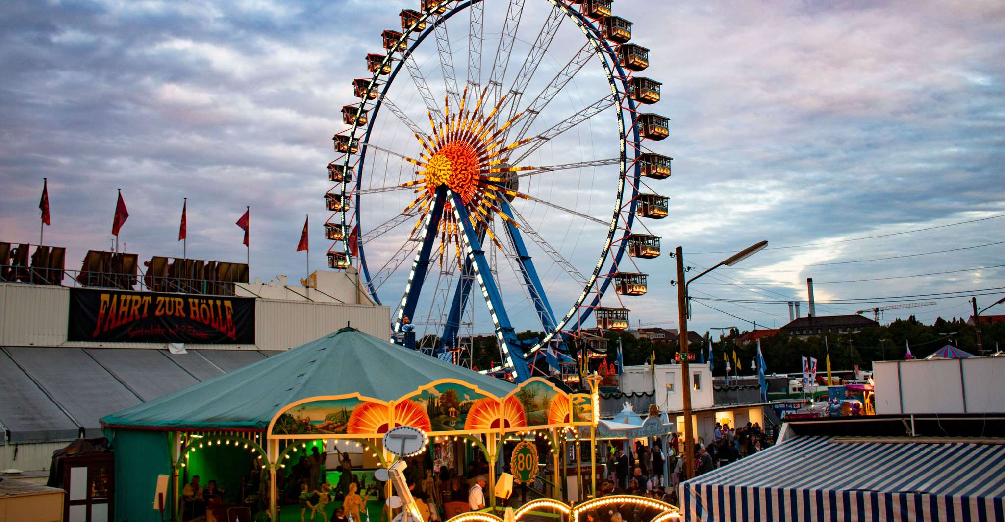 Munich: Oktoberfest Tour with Tent Reservation, Food & Beer photo 10