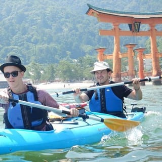 Hiroshima: Itsukushima Shrine Sea Kayaking Experience