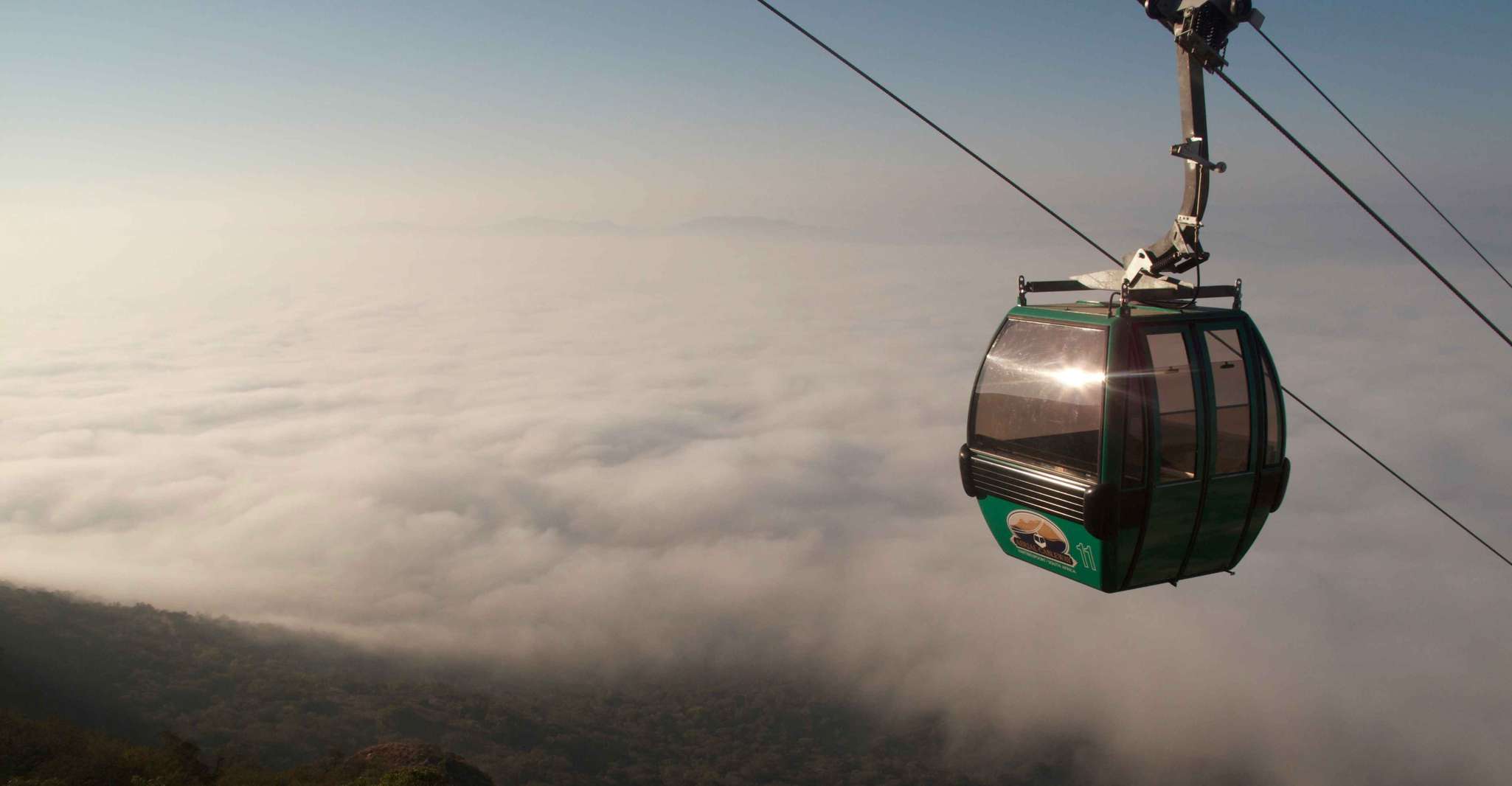 Hartbeespoort, Aerial Cable Car Ride - Housity