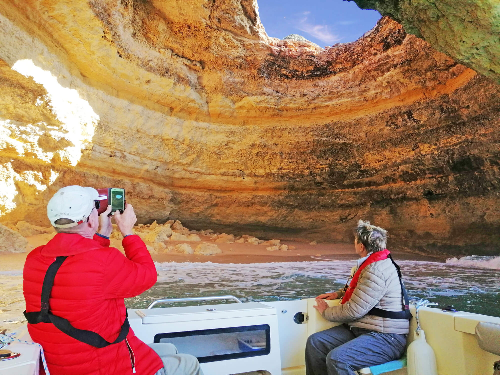 Ab Portimão: Privates Boot zur Benagil-Höhle / zum Marinha-Strand