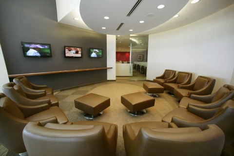 Toronto: Pearson Airport (YYZ) Plaza Premium Lounge Access Access for 3 Hours