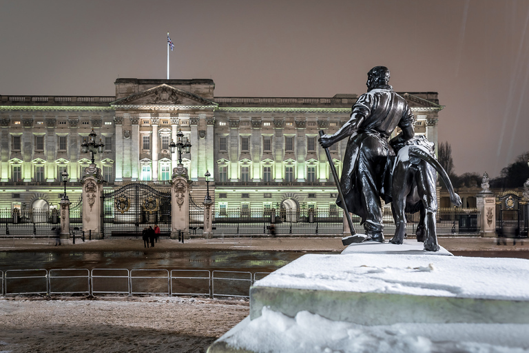 London: Live Guided Christmas Lights Open-Top Bus Night Tour London Christmas Lights Tour - London Eye Departure
