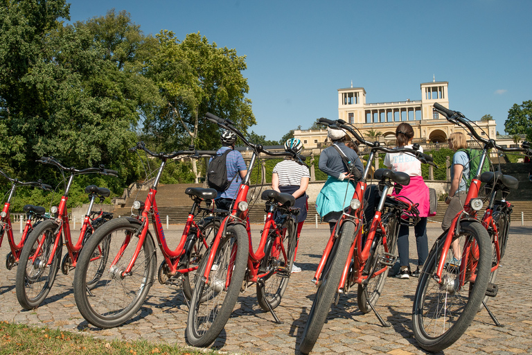 Visite à vélo des jardins et palais de Potsdam au départ de BerlinVisite de groupe en anglais