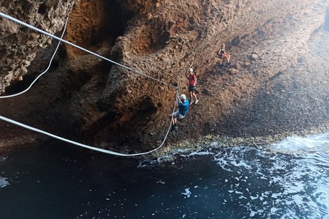 La Ciotat: 3-Hour Trou Souffleur Rock Climbing Adventure