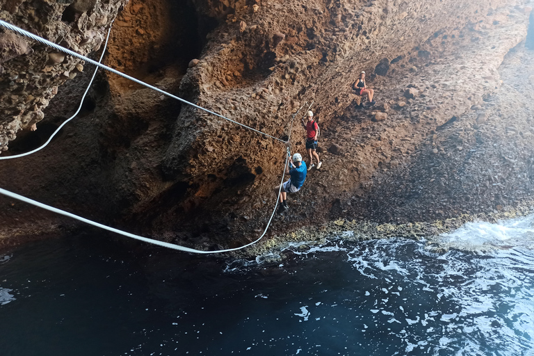 La Ciotat: 3-Hour Trou Souffleur Rock Climbing Adventure
