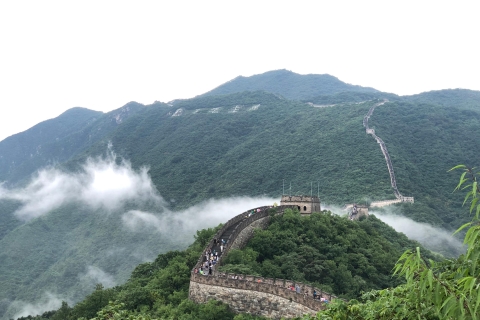Mutianyu Great Wall Private Touren mit unterschiedlicher HerangehensweiseEast Line Geführte Wanderung mit Rodel (leichtes Niveau)