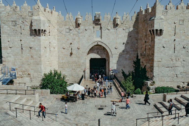 Ab Jerusalem: Tagestour Altstadt und Totes MeerTour auf Spanisch