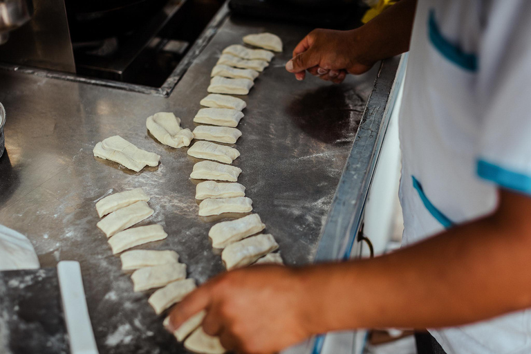 Lima: Criollo Nights Food Tour with 14+ Tastings