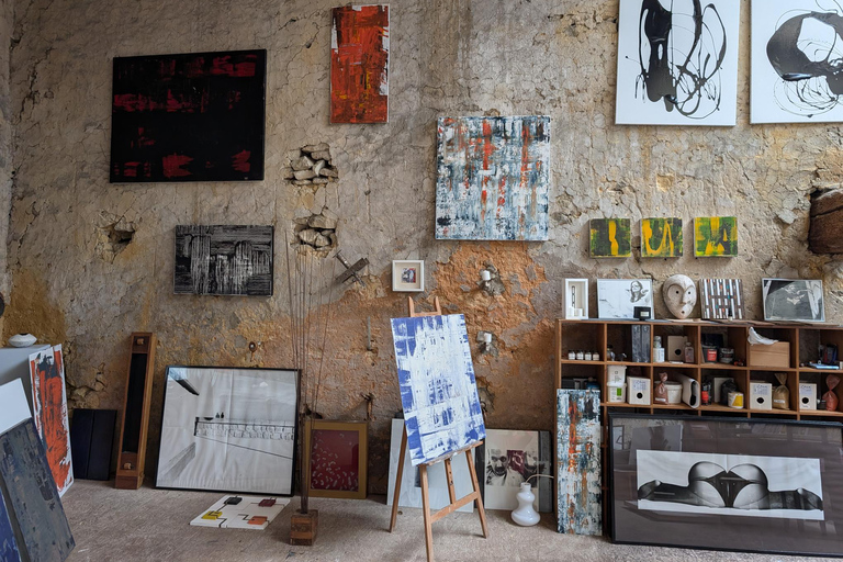 Blaye: the secrets of Blaye, wine, art, history and old cars