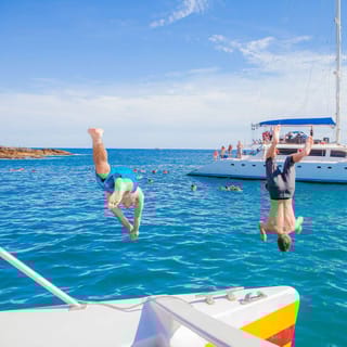 Cabo San Lucas: crucero de esnórquel de 4 horas con barra libre