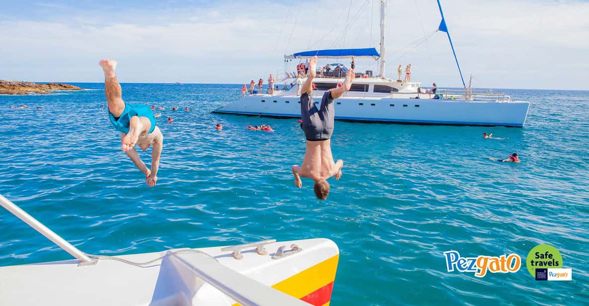 Cabo San Lucas: 4-Hour Snorkeling Cruise with Open Bar