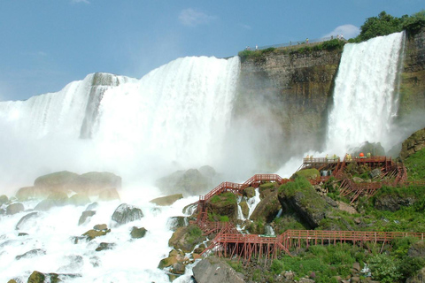 Niagara Falls USA: Cave of the Winds & Maid of the Mist Ride Niagara Falls: Half-Day Small-Group Sightseeing Tour