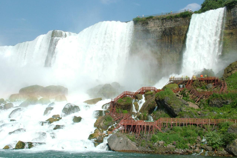 Niagara Falls USA: Cave of the Winds & Maid of the Mist Ride Niagara Falls: Half-Day Small-Group Sightseeing Tour