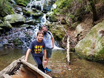 Asheville: Geführte Wasserfallwanderung Asheville: Geführte Wasserfallwanderung