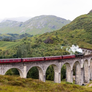 From Edinburgh: Hogwarts Express and Scottish Highlands Tour
