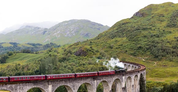 From Edinburgh: Hogwarts Express, Glenfinnan & Highland Tour