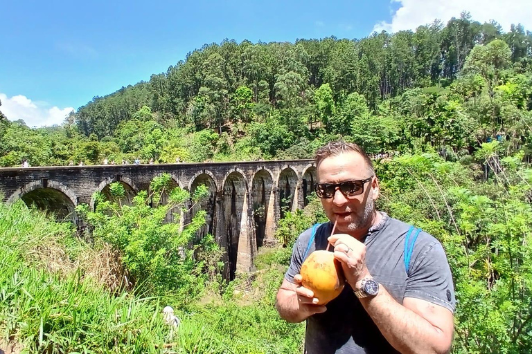 ELLA Lipton Seat Tea Test & Pluck 9Arch, Waterfalls, & Food Lipton's Seat, Little Adam Peak, 9 Arch, Ravana Waterfalls