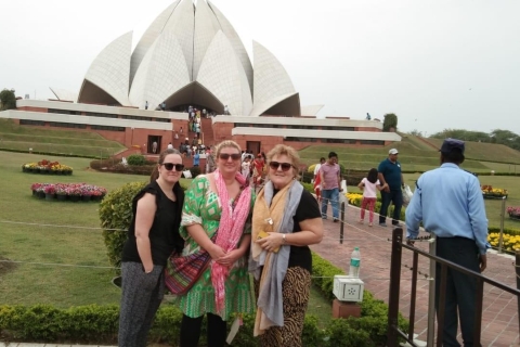 Private Full Day New and Old Delhi City Tour Car + Guide + Entrance