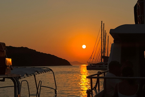 Sunset Glass-Bottom Cruise from Lefkimmi to Blue Lagoon